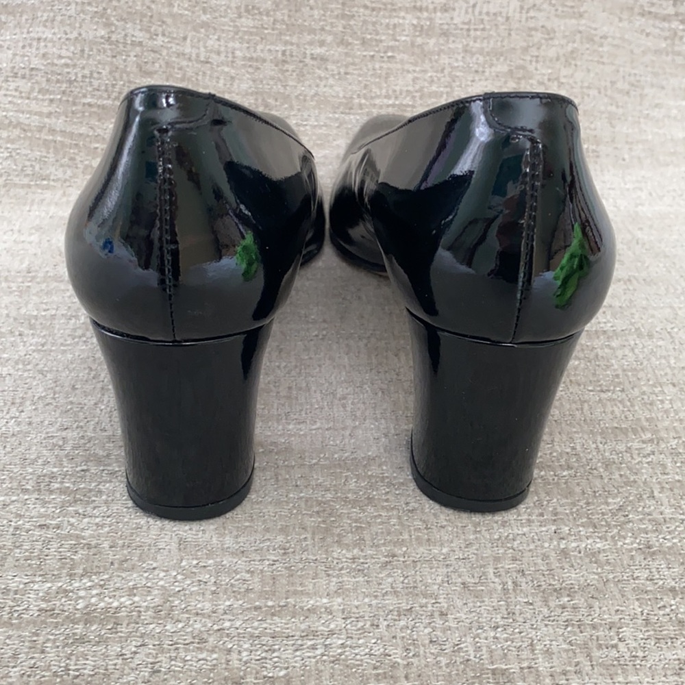 Vaneli black patent leather heels/pumps . Size 8M - Picture 7 of 9